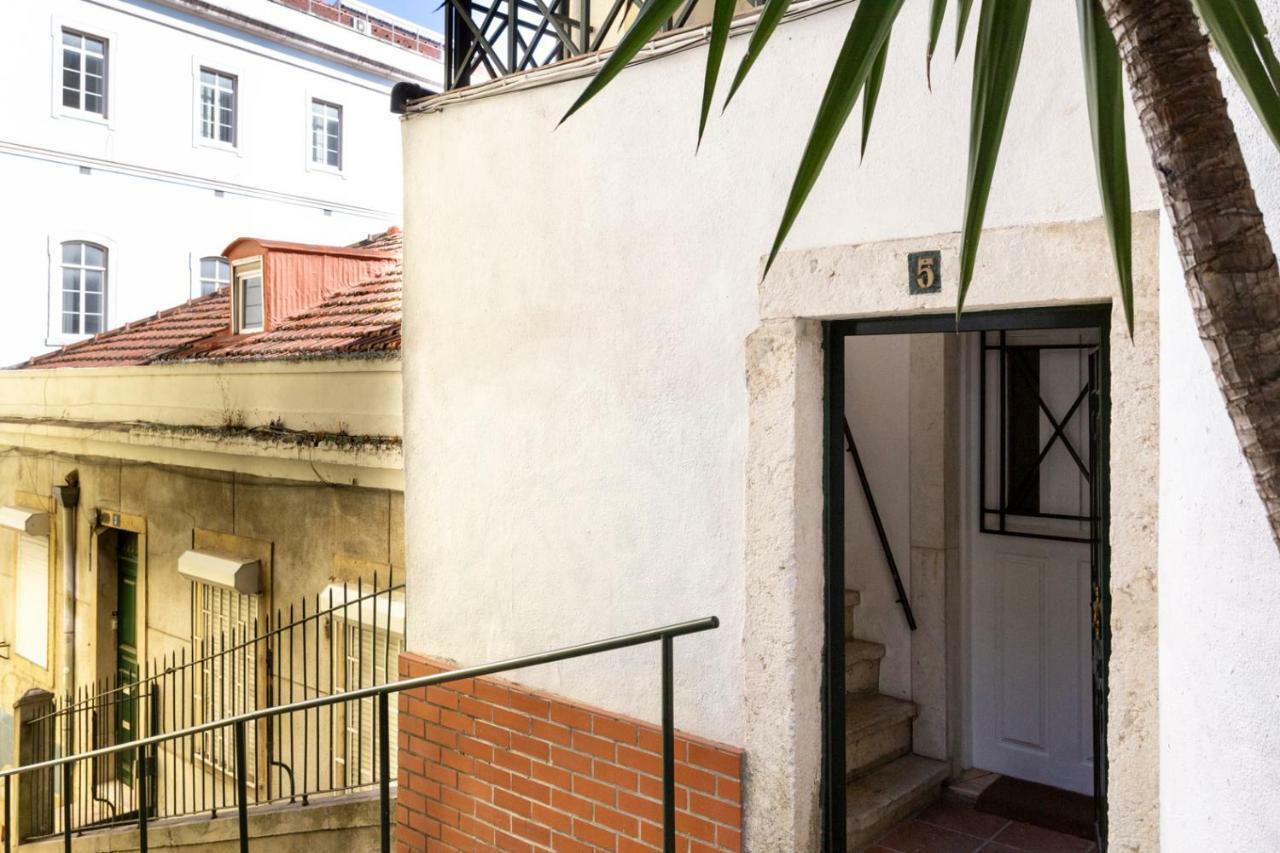 Altido Bohemian Studio With Terrace By The Santa Apolonia Train Station Apartment Lisboa Ngoại thất bức ảnh